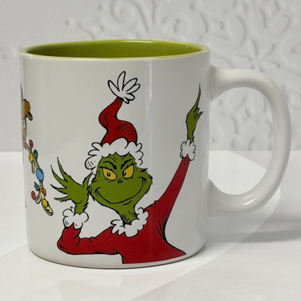 Bioworld The Grinch Cindy Lou Who Max 16 oz Christmas Ceramic Mug 2023
